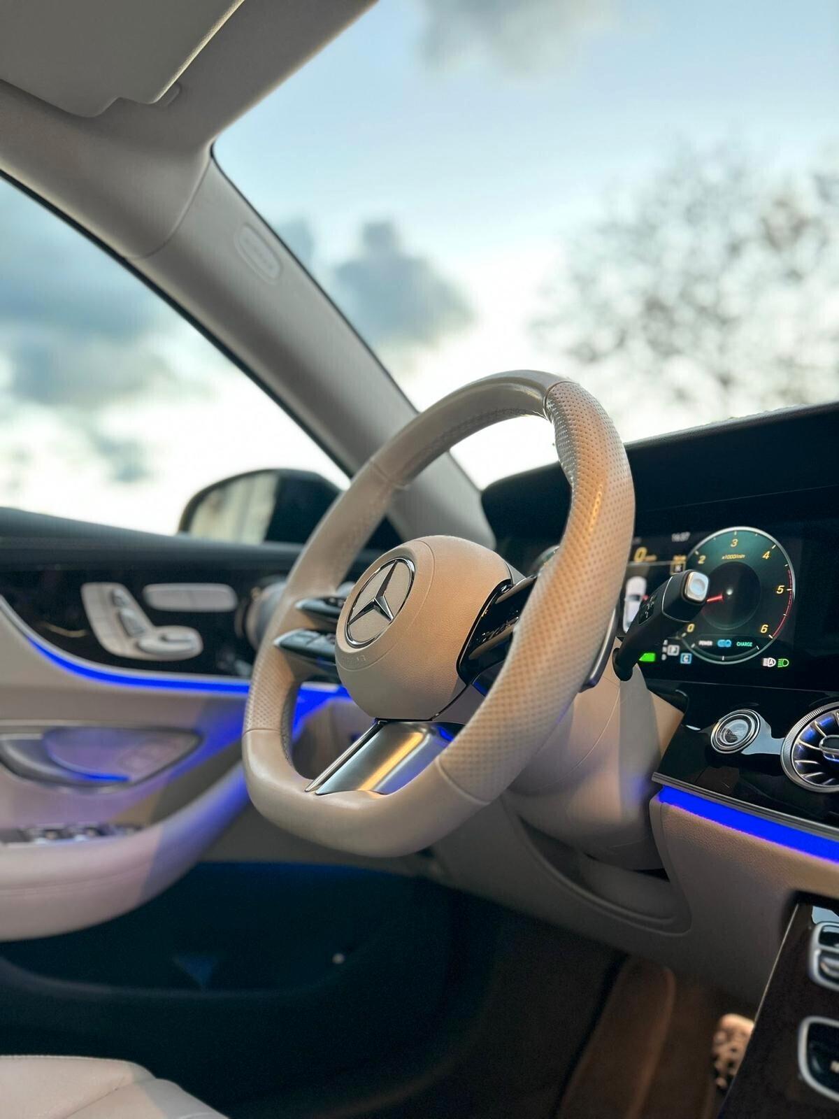 Mercedes-benz E 300 d Auto 4Matic Mild hybrid Premium Plus