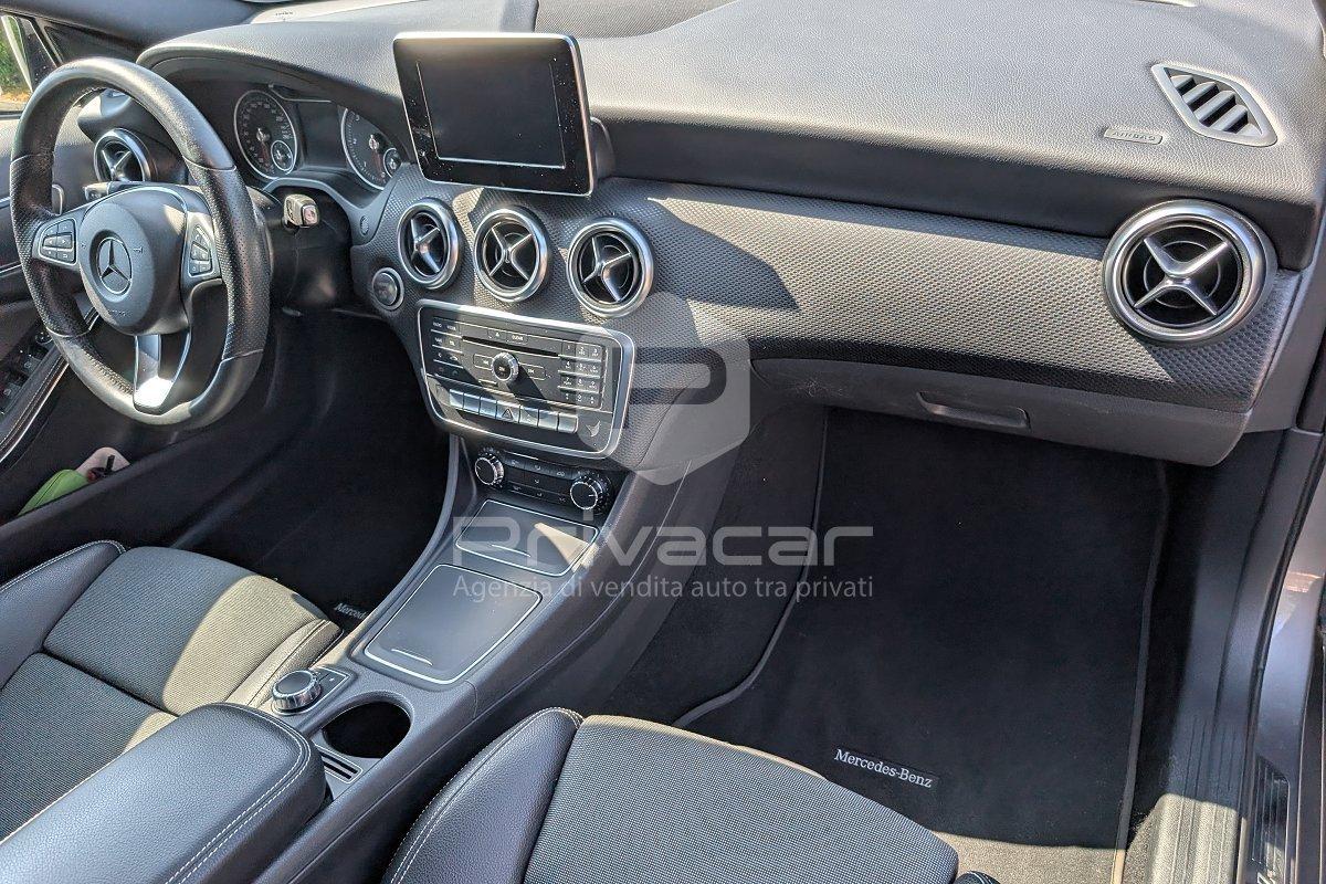 MERCEDES A 180 d Automatic Premium