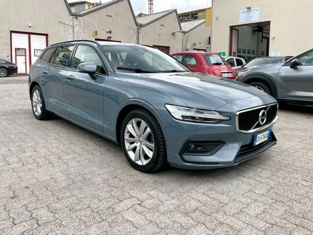 Volvo V60 B4 (d) Geartronic Momentum Business Perfetta Tagliandata