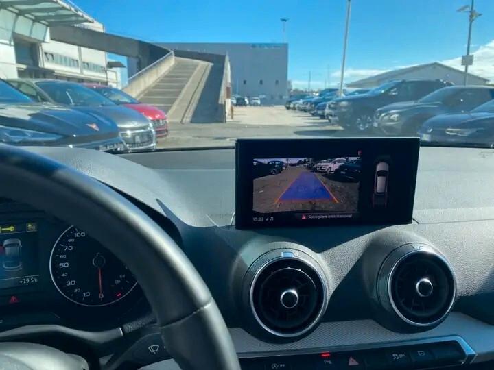 Audi Q2 30 TFSI Business