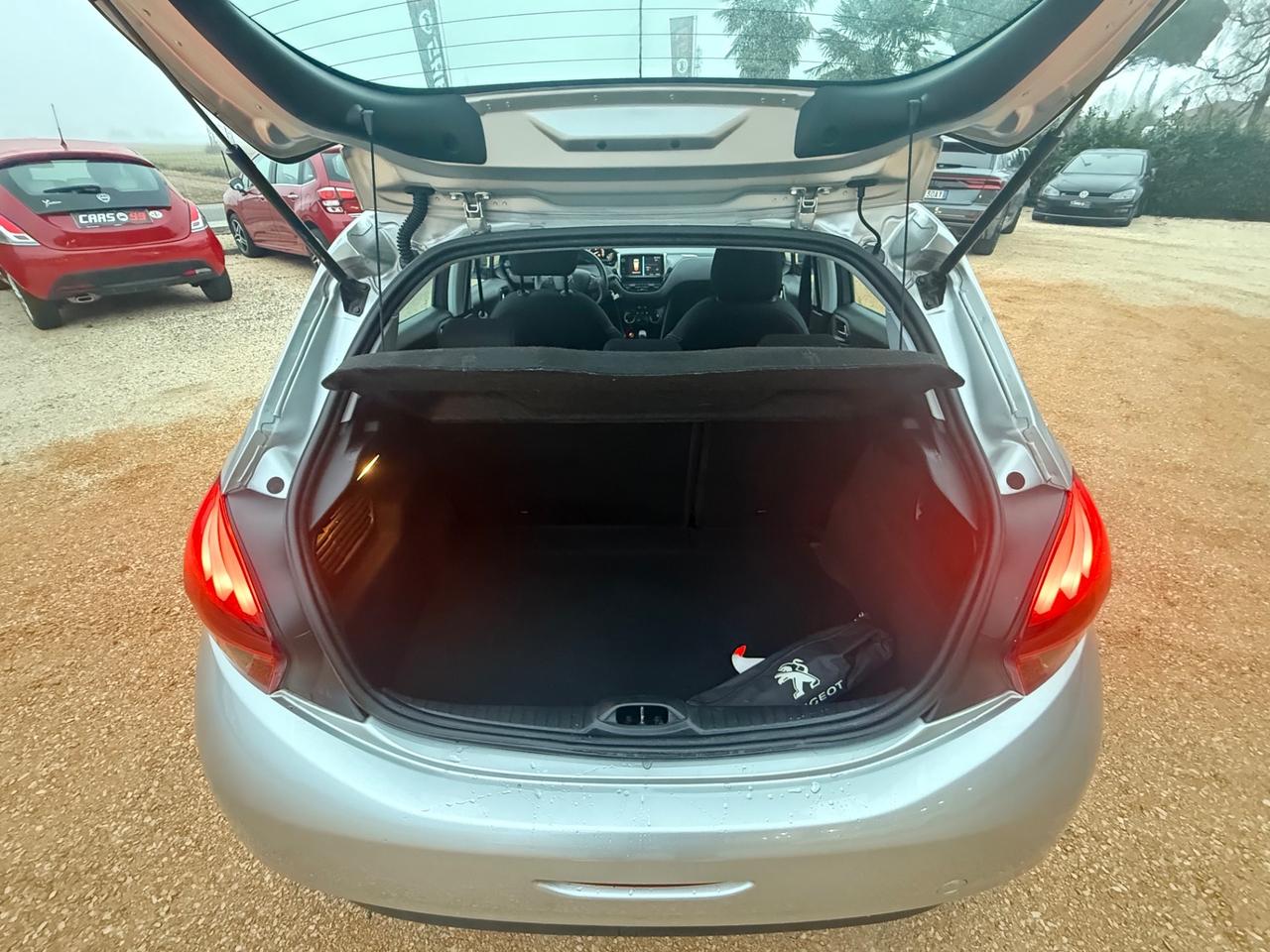 Peugeot 208 PureTech 82 5 porte Allure