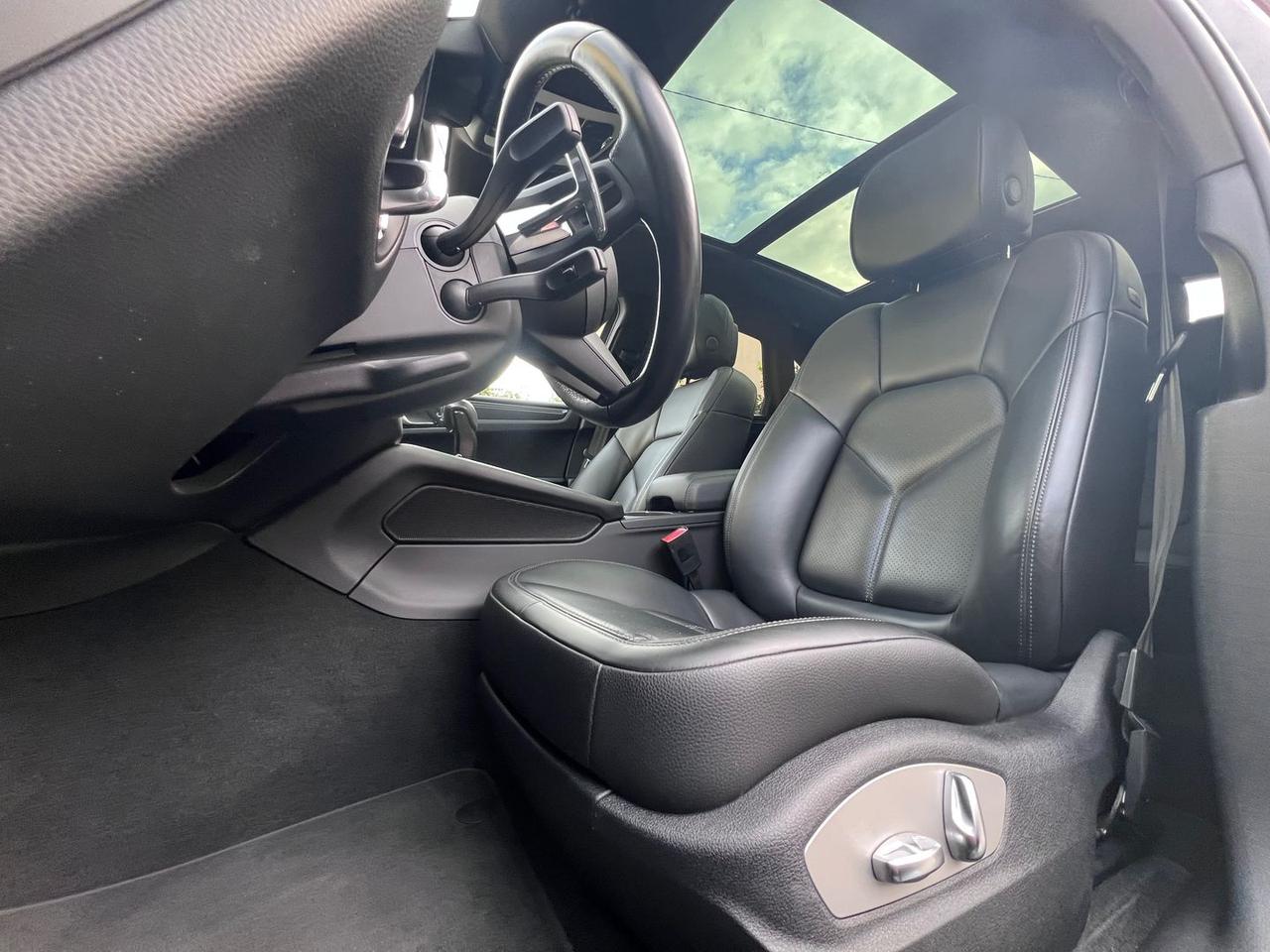 Porsche Macan 2.0 S #8216