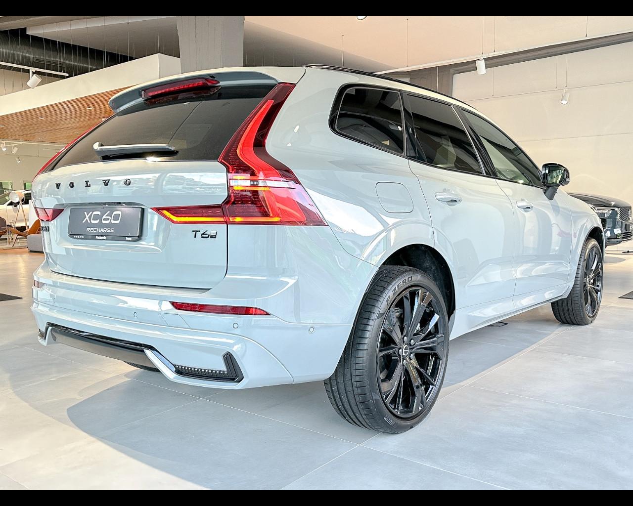 VOLVO XC60 Ultra Black Edition T6 AWD AUT