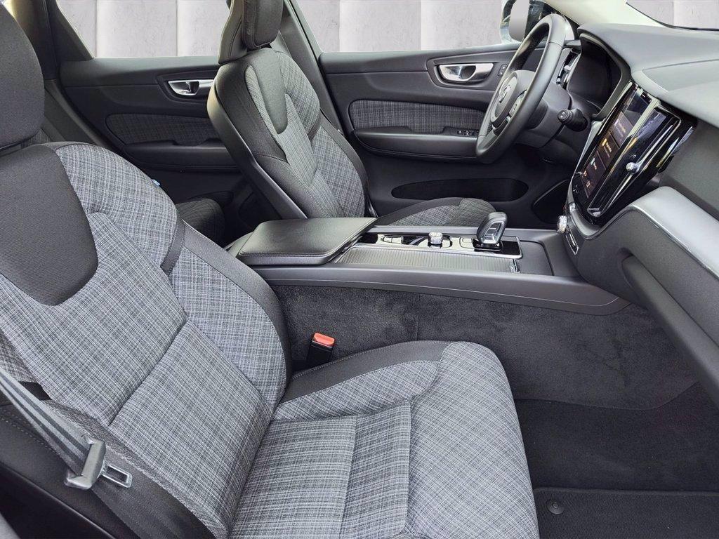 VOLVO XC60 2.0 b4 Core auto del 2023