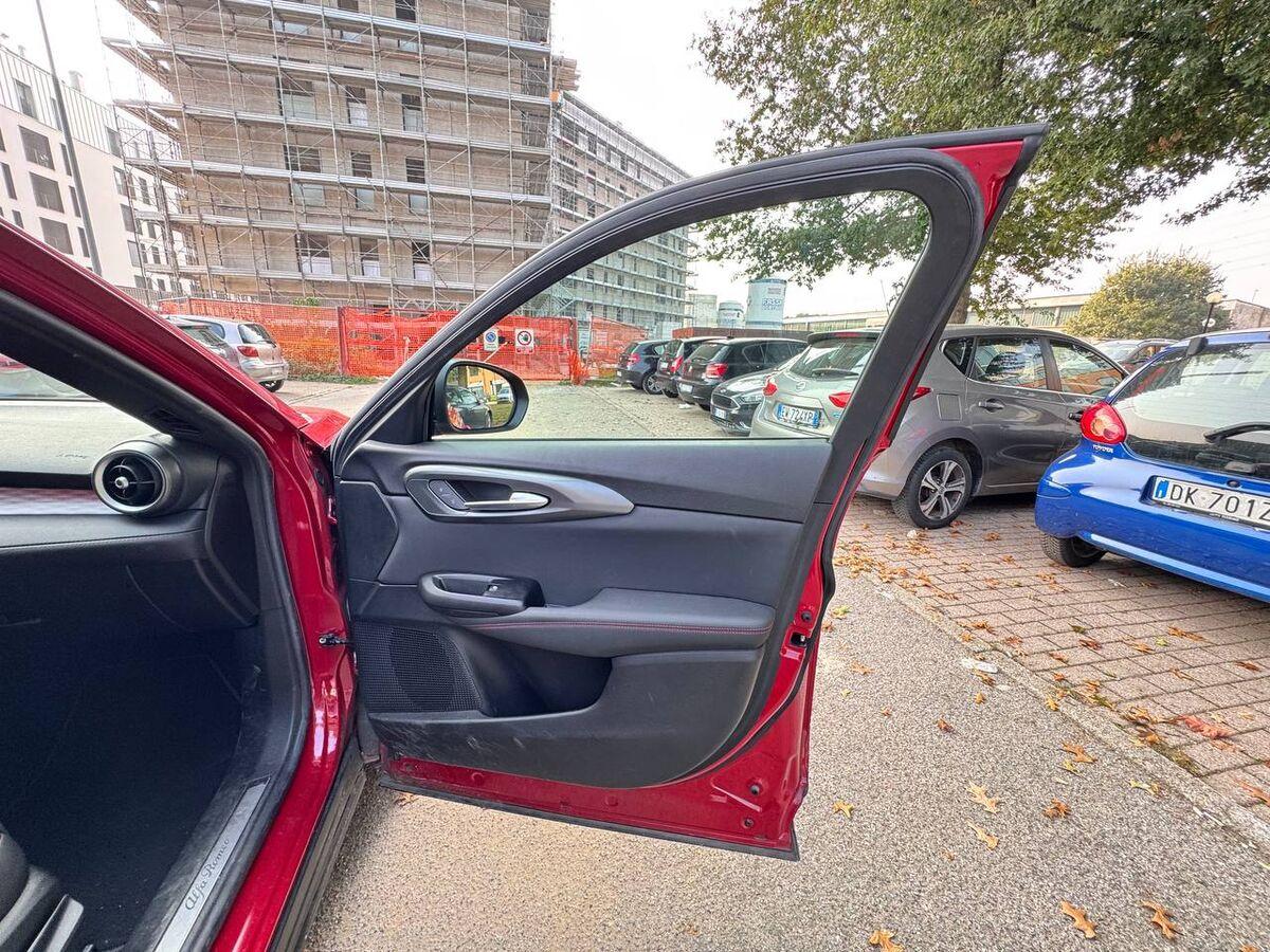 Alfa Romeo Tonale 1.5 hybrid Speciale 130cv tct7