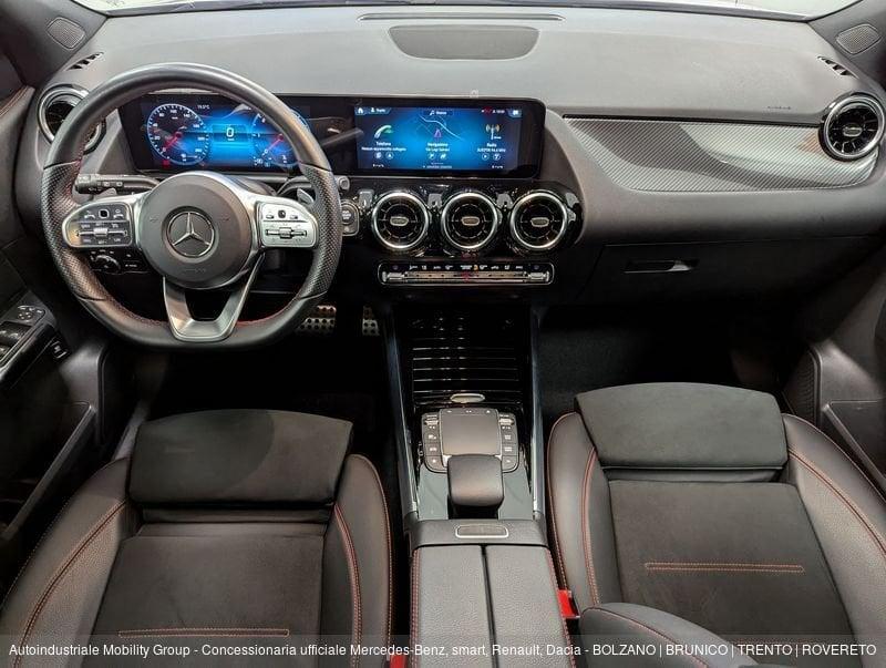 Mercedes-Benz GLA 200 D PREMIUM AUTOMATICO