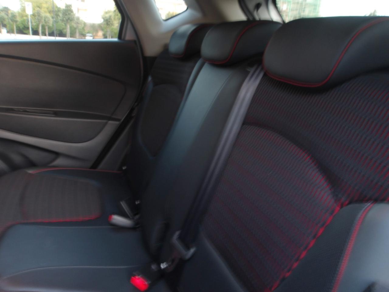 RENAULT CAPTUR 900 BENZ-KM 44.000-GARANZIA FULL