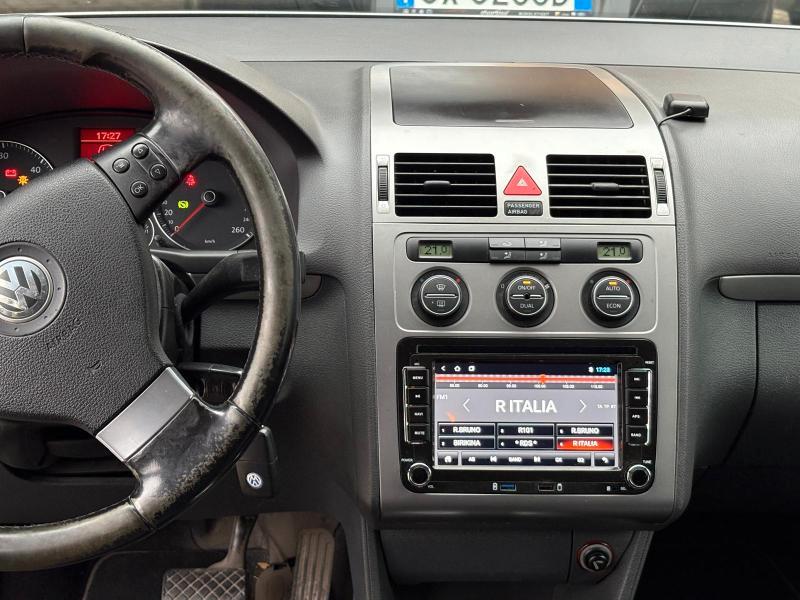 Volkswagen Touran 2.0 tdi Highline dsg 7 POSTI OK NEOPATENTATO