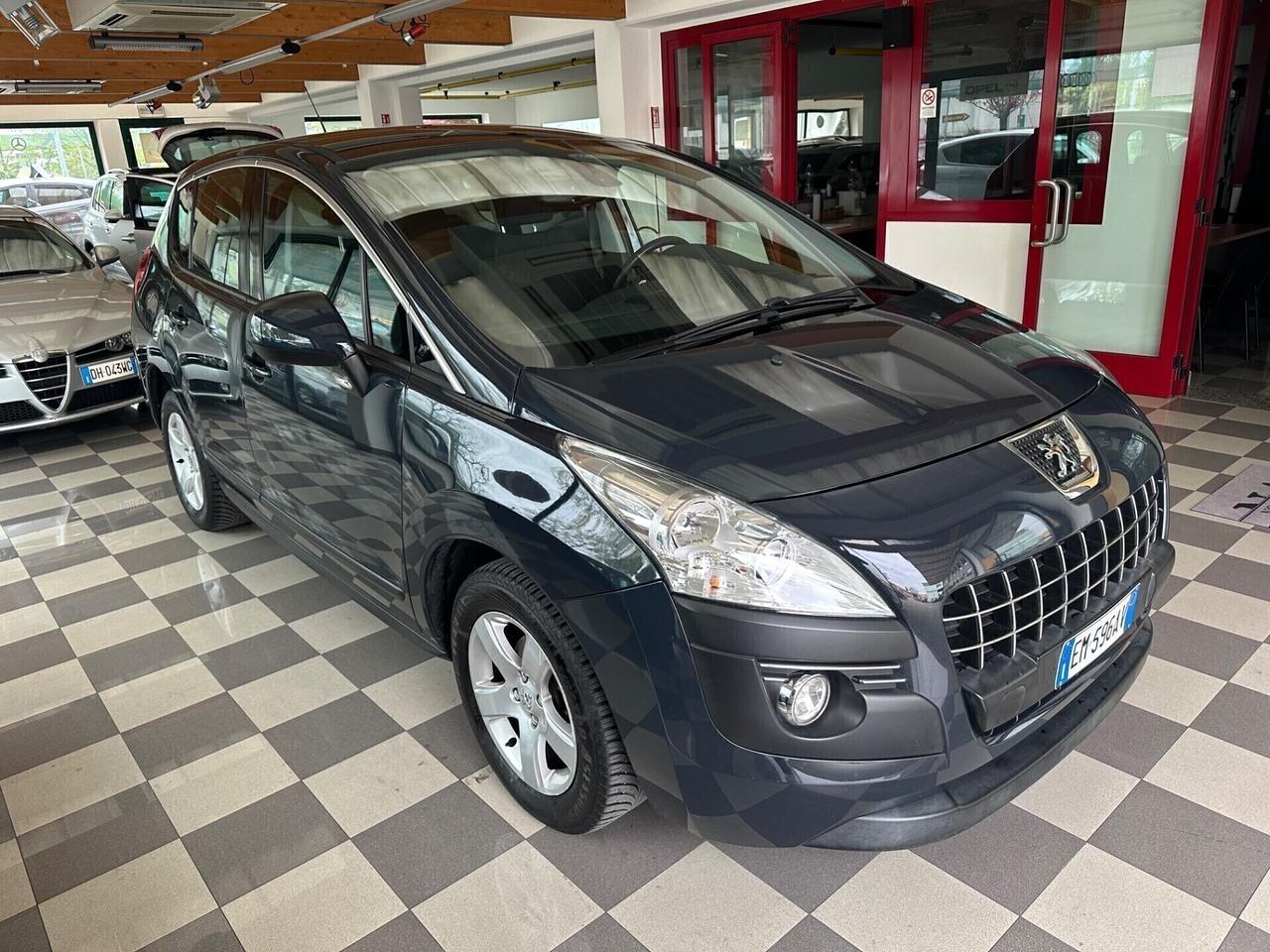 Peugeot 3008 1.6 e-HDi 110Cv Neopatentati