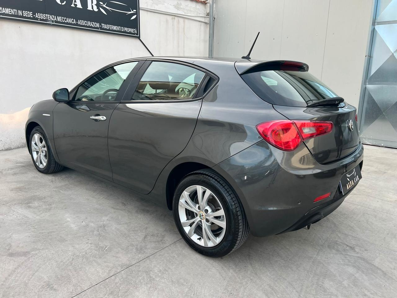 Alfa Romeo Giulietta EXCLUSIVE