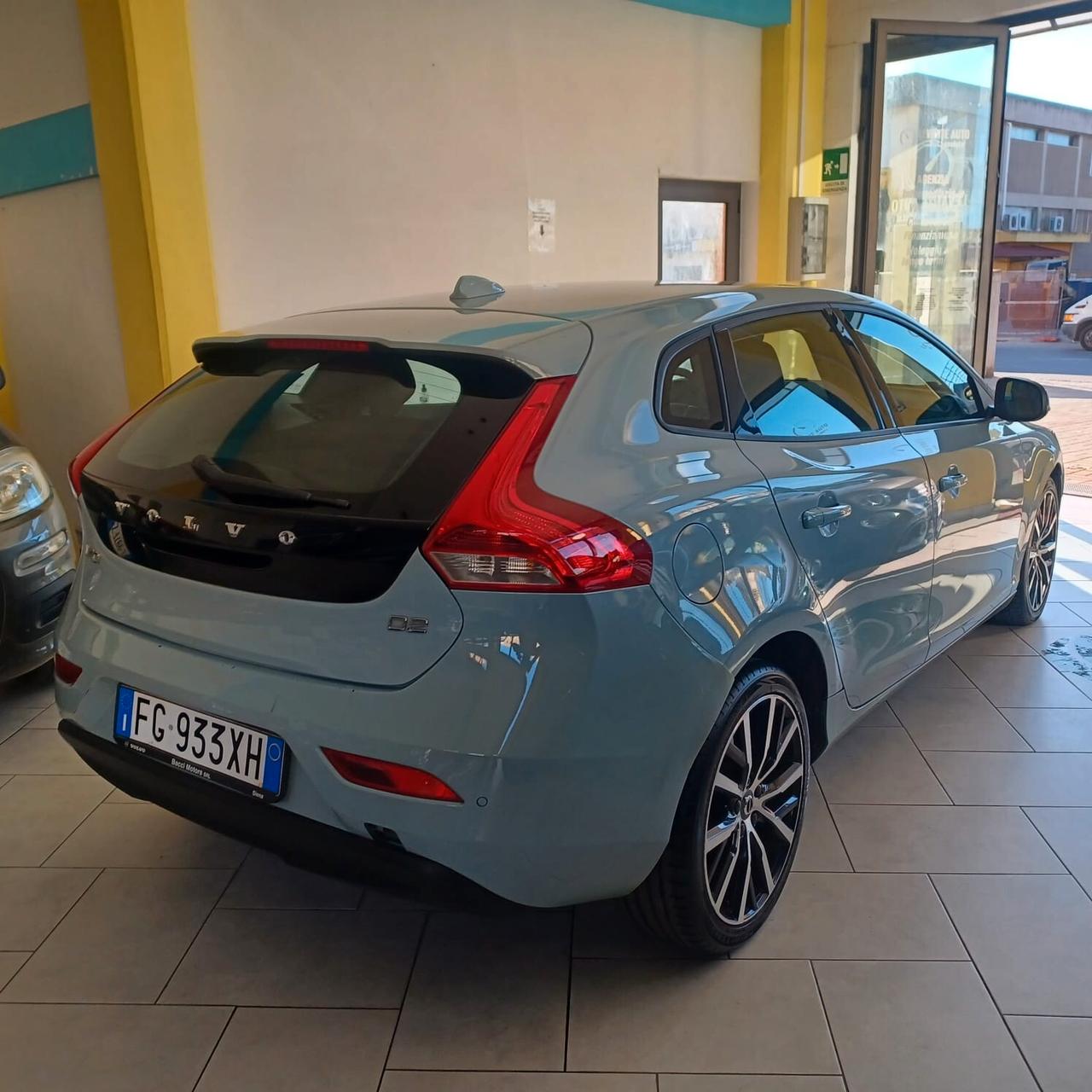 VOLVO V40 OTTIMO STATO GARANZIA 1 2 MESI