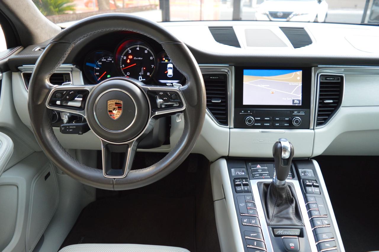 Porsche Macan 3.6 Turbo