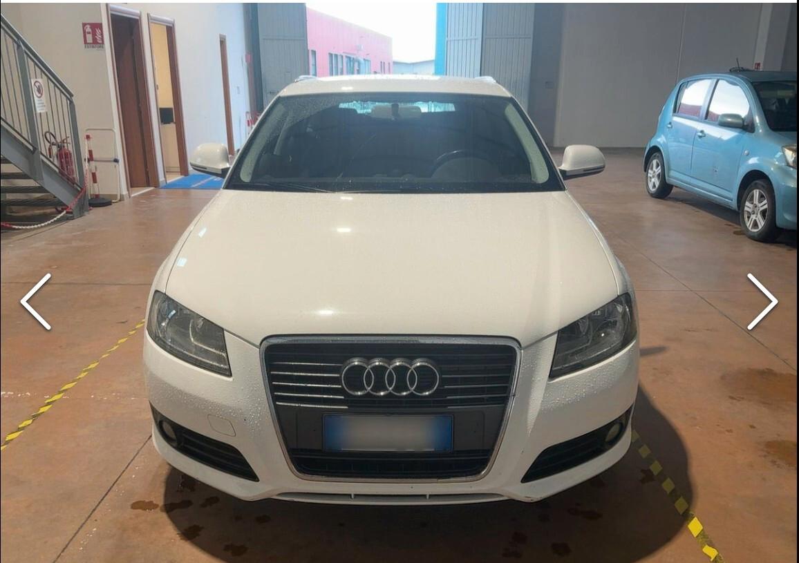 Audi A3 1.6 TDI 105 CV CR Attraction