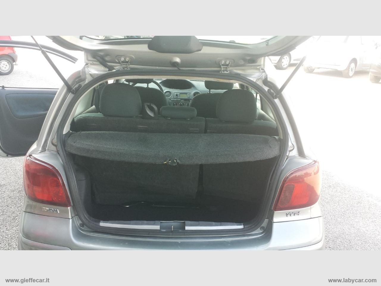 TOYOTA Yaris 1.0 16V 3p. Sol