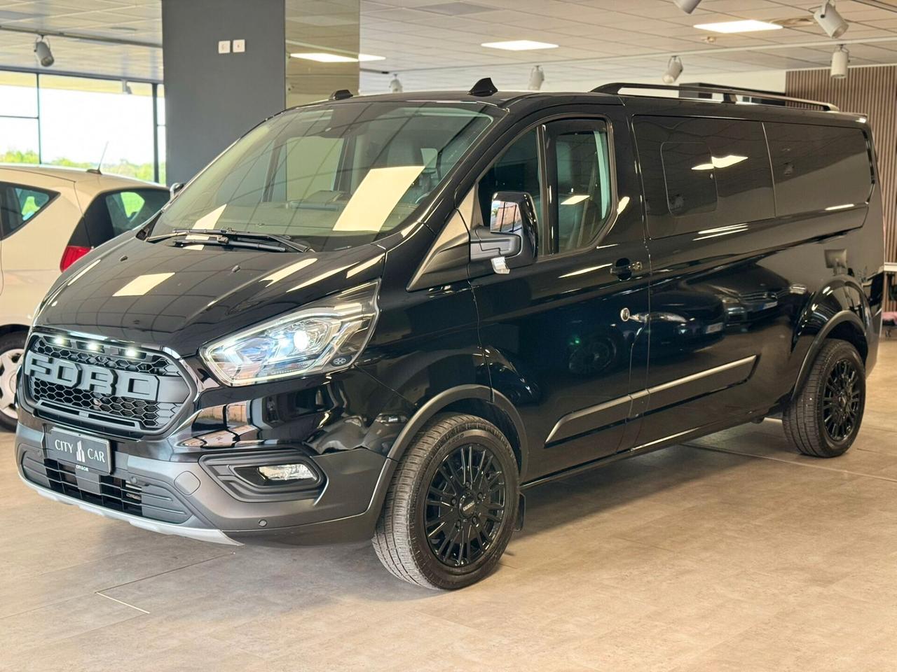Ford Transit Custom 340 2.0 EcoBlue 131CV PL-DC 6 POSTI TOTAL BLACK