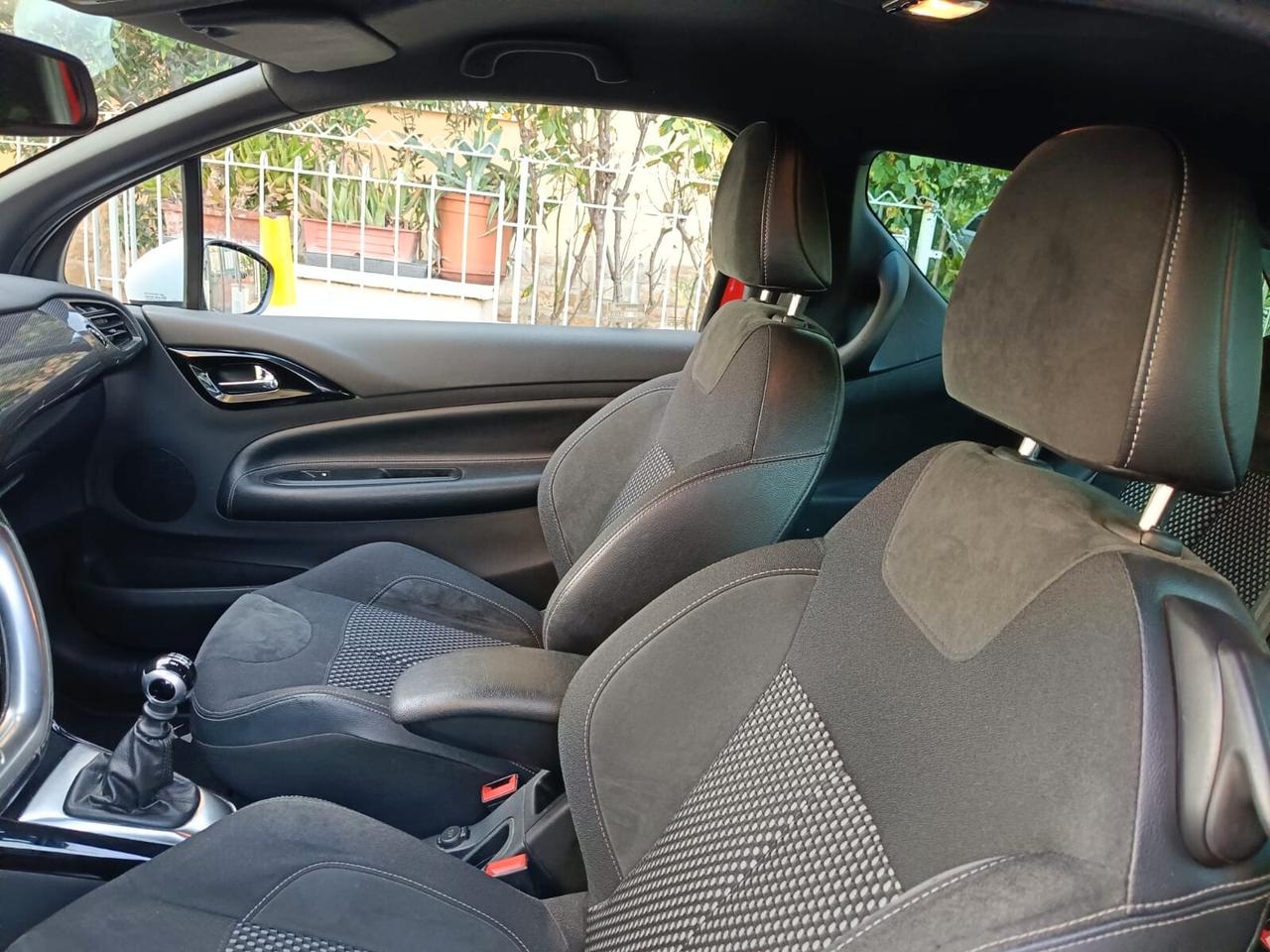 Citroen DS3 1.6 BENZINA 156CV