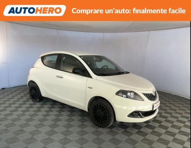 LANCIA Ypsilon 1.0 FireFly 5 porte S&S Hybrid Ecochic Silver