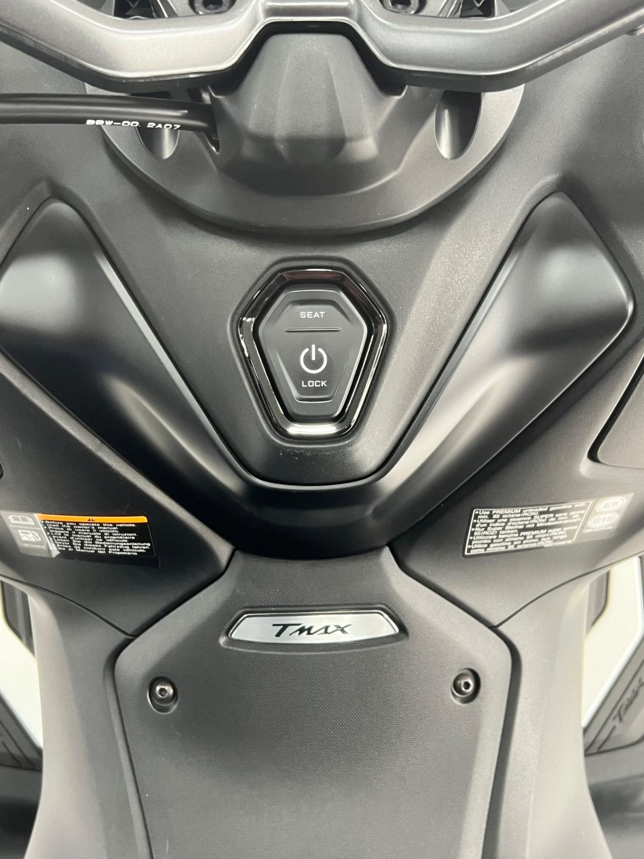 Yamaha T Max 560 BLACK 9200KM - 2022