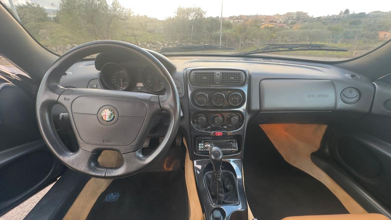 Alfa Romeo GTV 2.0i V6