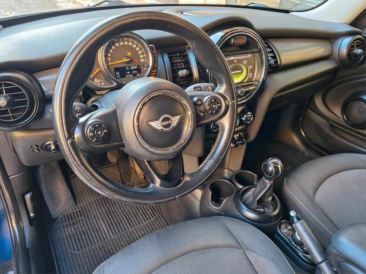 Mini 1.5 Cooper D 5 porte