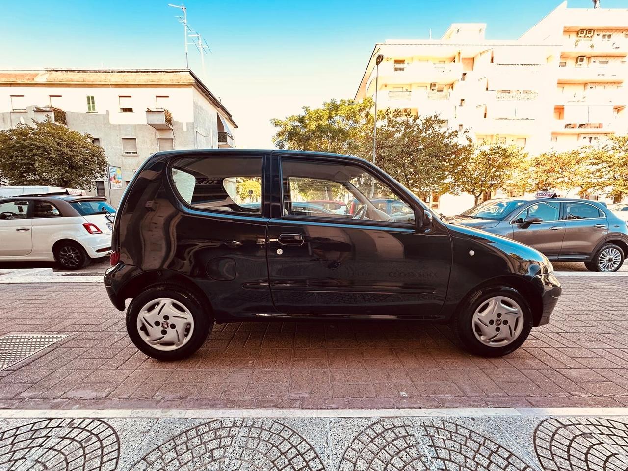 Fiat 600 1.1 Active 94 mila KM SERVOST/CLIMA/VETRI ELETT