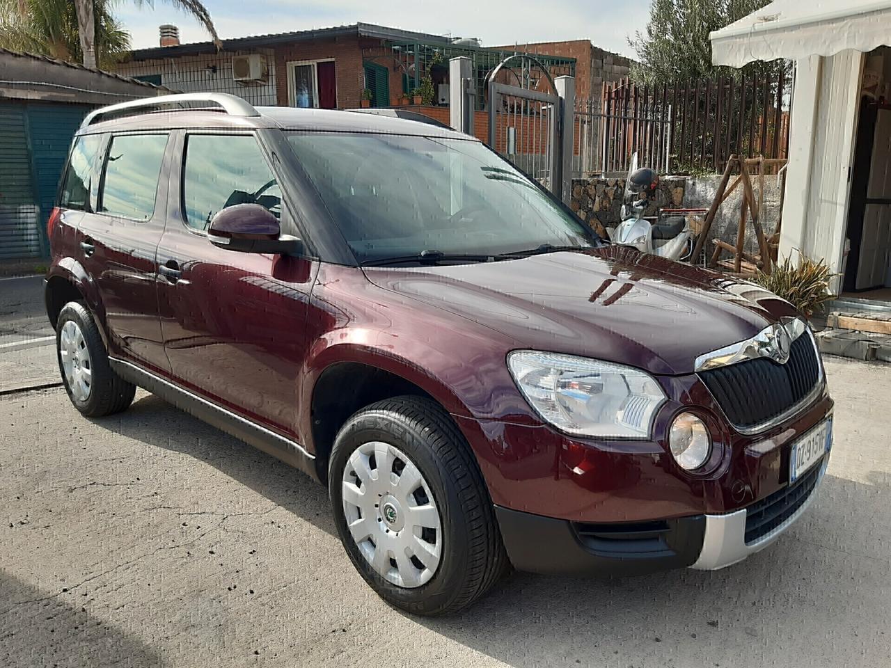 SKODA YETI 1.2 BENZINA 60.000 KM UNICOPROPRIETARIO