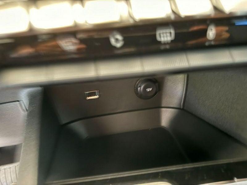 Peugeot 3008 3008 BlueHDi 130 S&S EAT8 Allure Pack