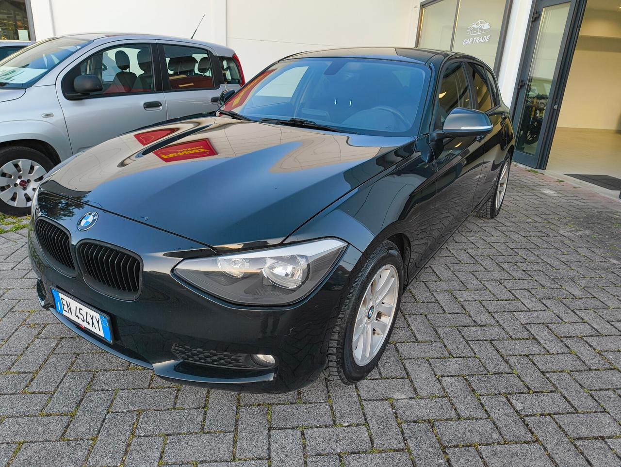 Bmw 118 118d 5p. Urban