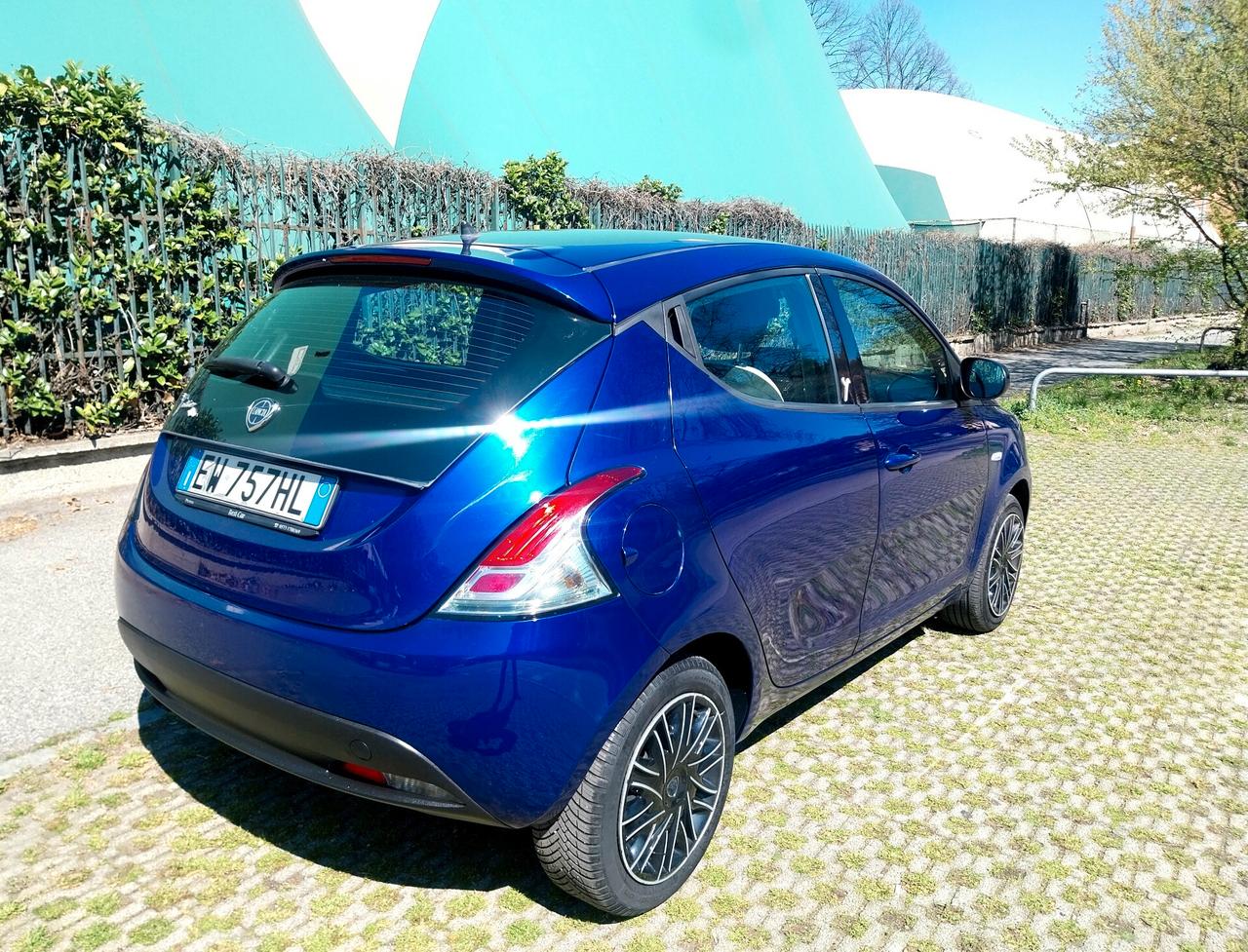Lancia Ypsilon 1.2 69 CV 5 P