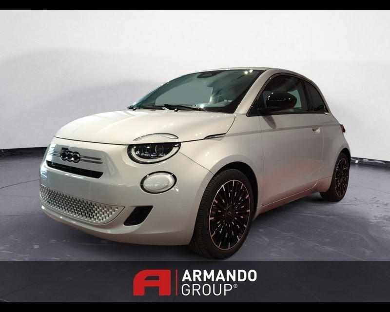 FIAT 500 (2020-->) Berlina Hybrid Icon
