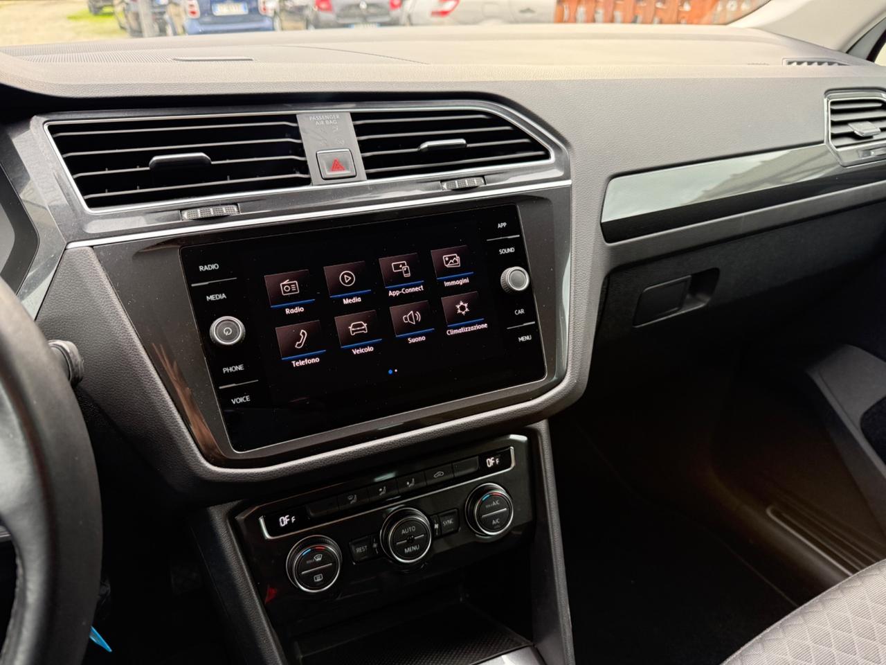 Volkswagen Tiguan 1.6 TDI 116cv R LINE