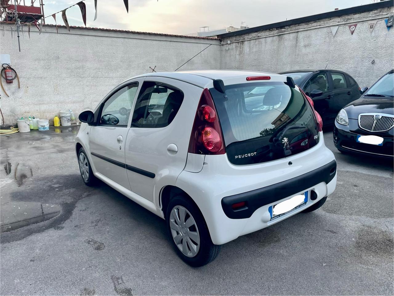 Peugeot 107 1.0 68CV 5p. Superga full optional dal nord Italia