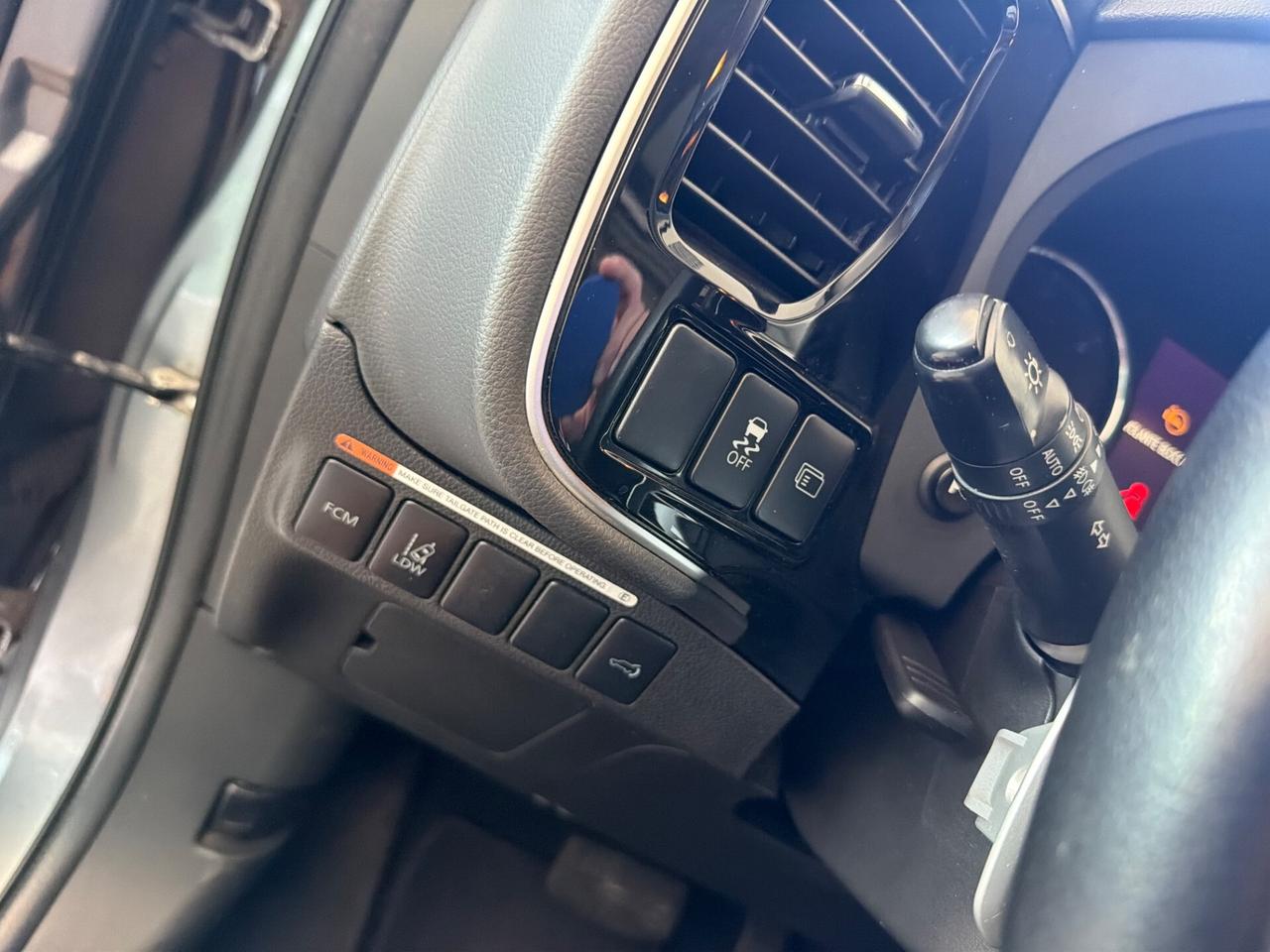 Mitsubishi Outlander 2.2 DI-D 4WD Instyle 7p. Con Tetto apribile