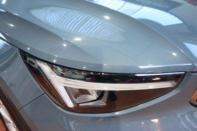 VOLVO XC40 B3 automatico Business MHEV Certificata