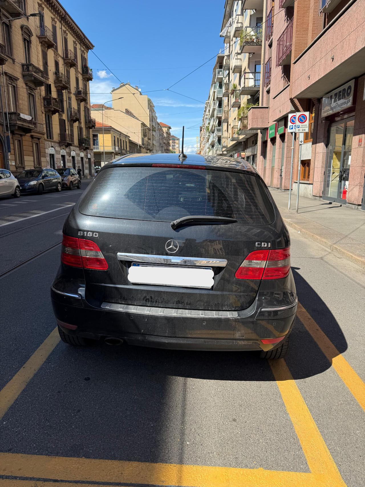 Mercedes-benz B 180