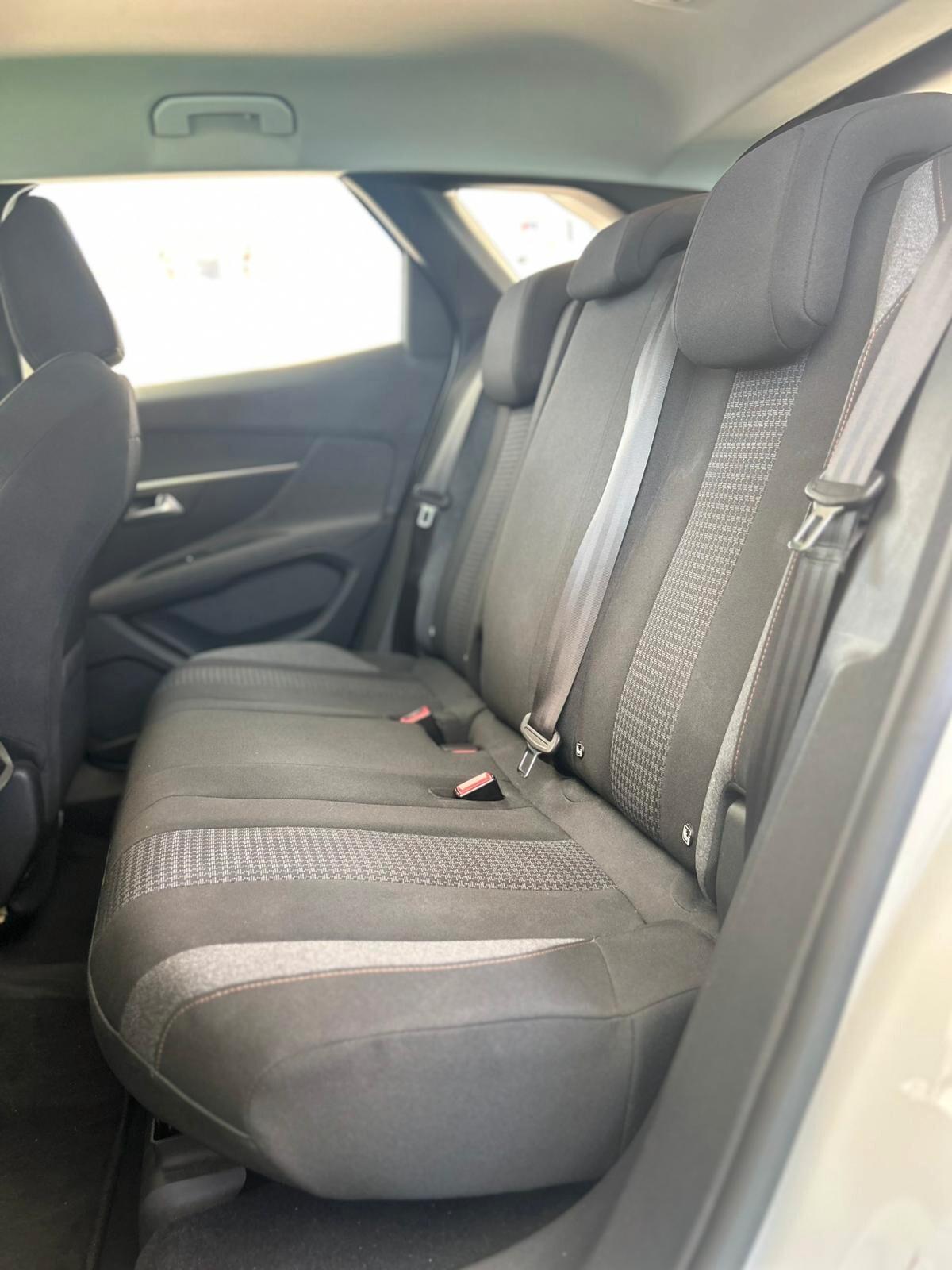 Peugeot 3008 BlueHDi 130 S&S Allure