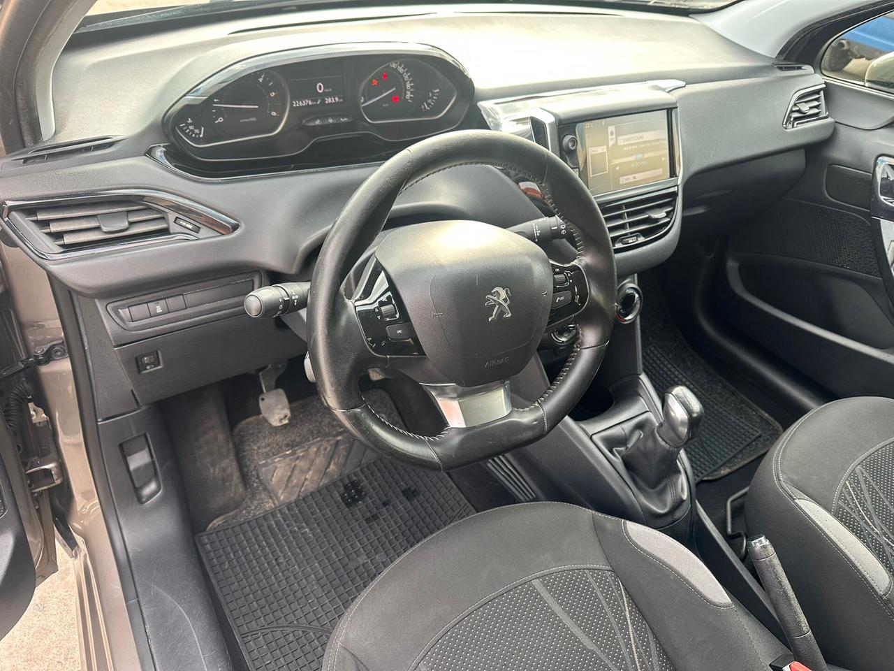 Peugeot 208 1.4 HDi 68 CV 5 porte Business