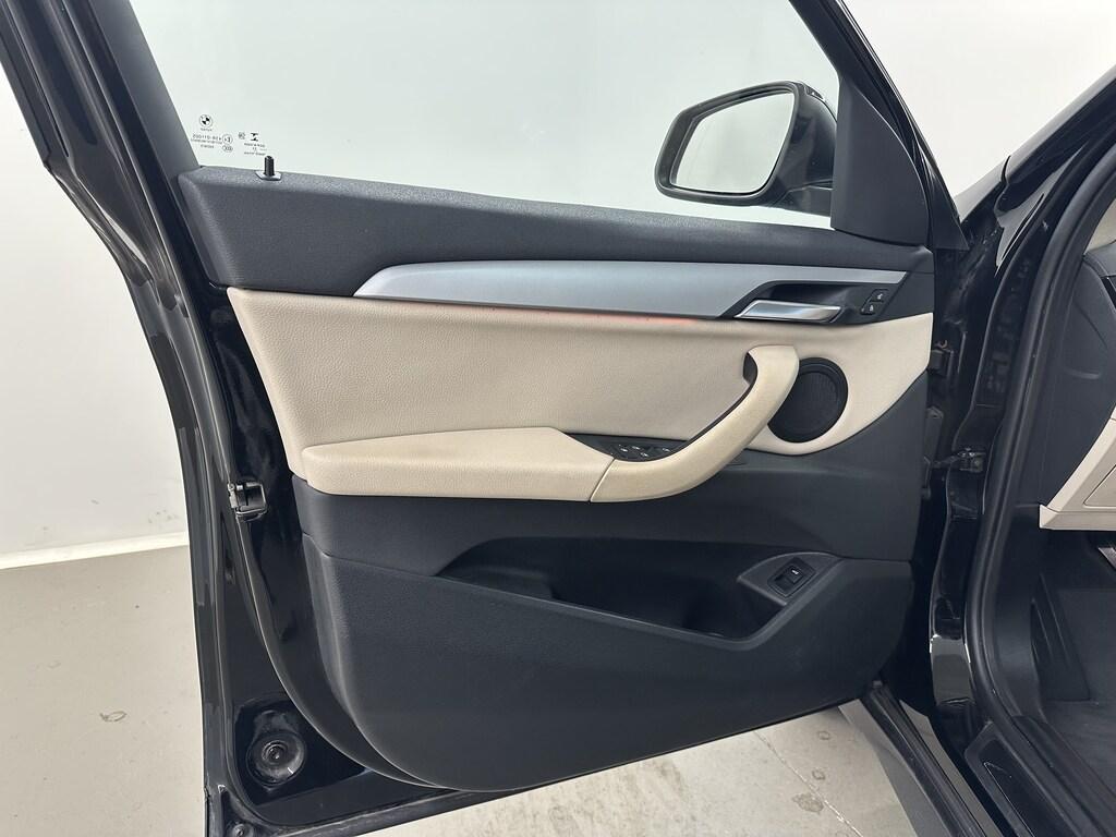 BMW X1 18 d Business Advantage xDrive Steptronic