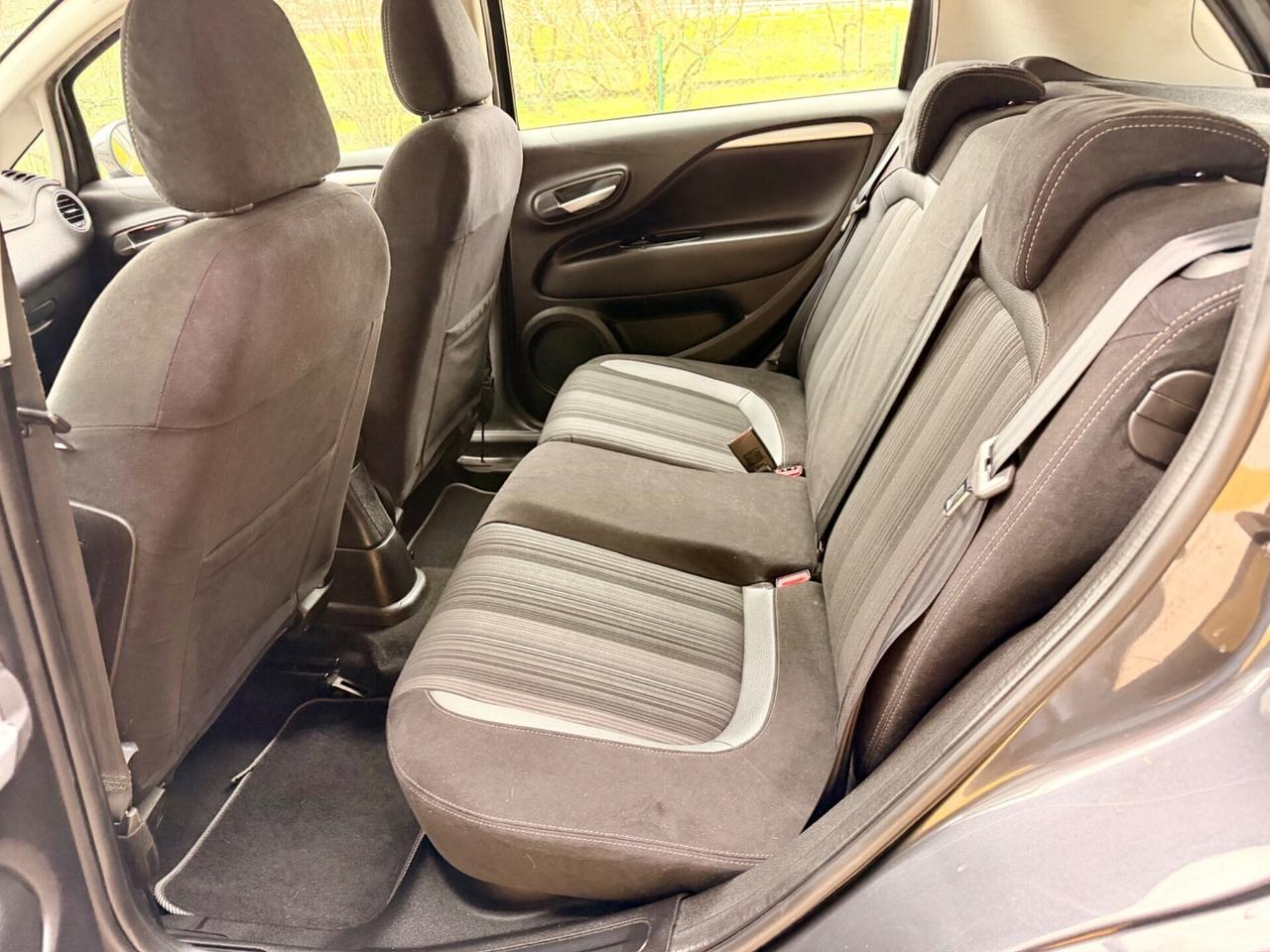 Fiat Punto Evo 1.3mjt 70kw OK NEOPATENTATI UNIPROP