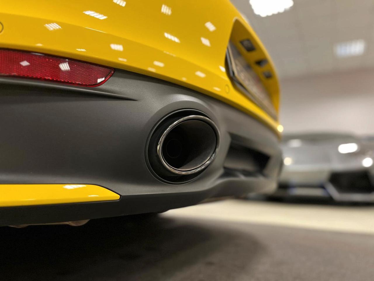 Porsche 911 Carrera 4 GTS Cabriolet