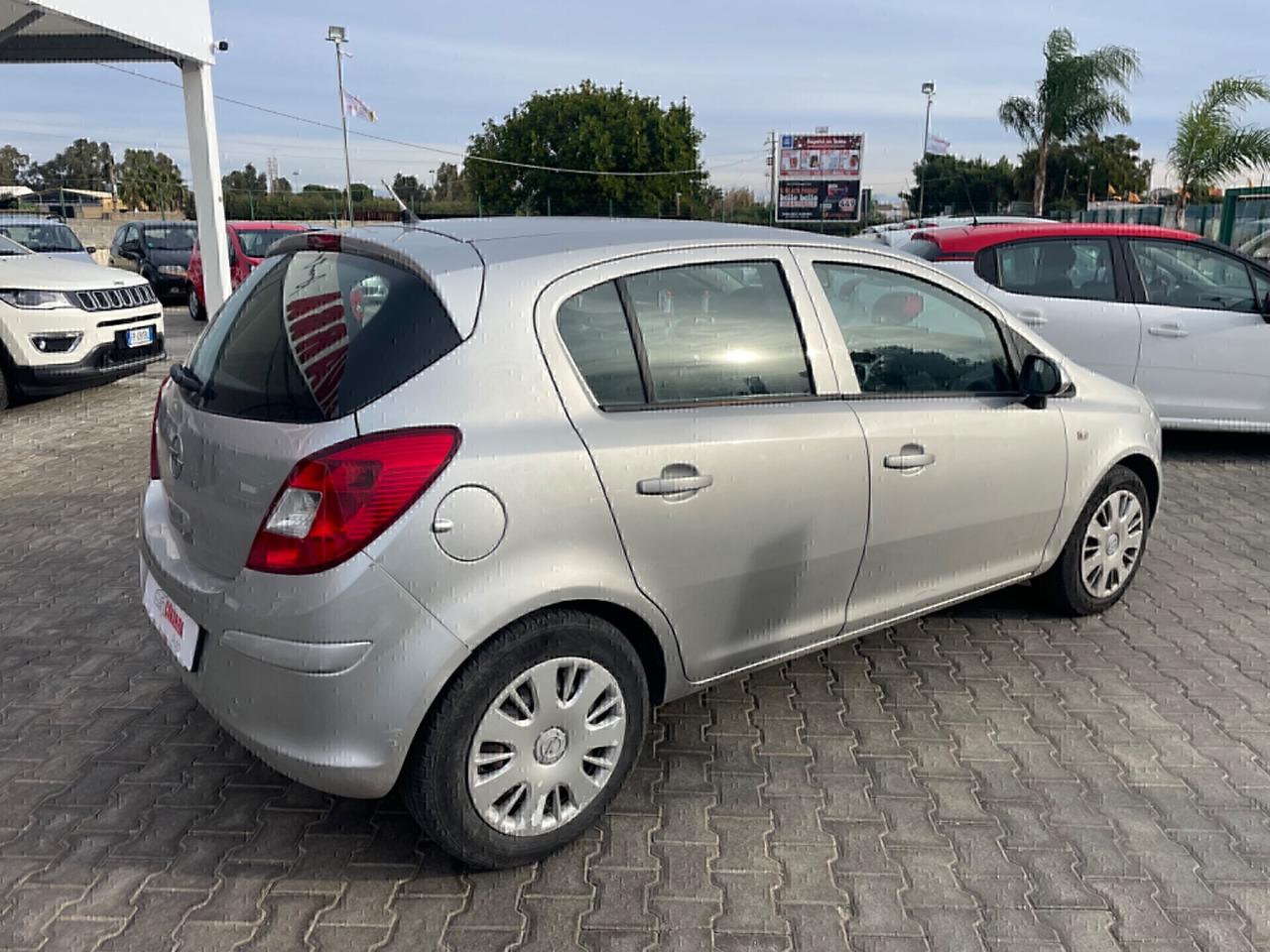 Opel Corsa 1.2 5 porte Enjoy