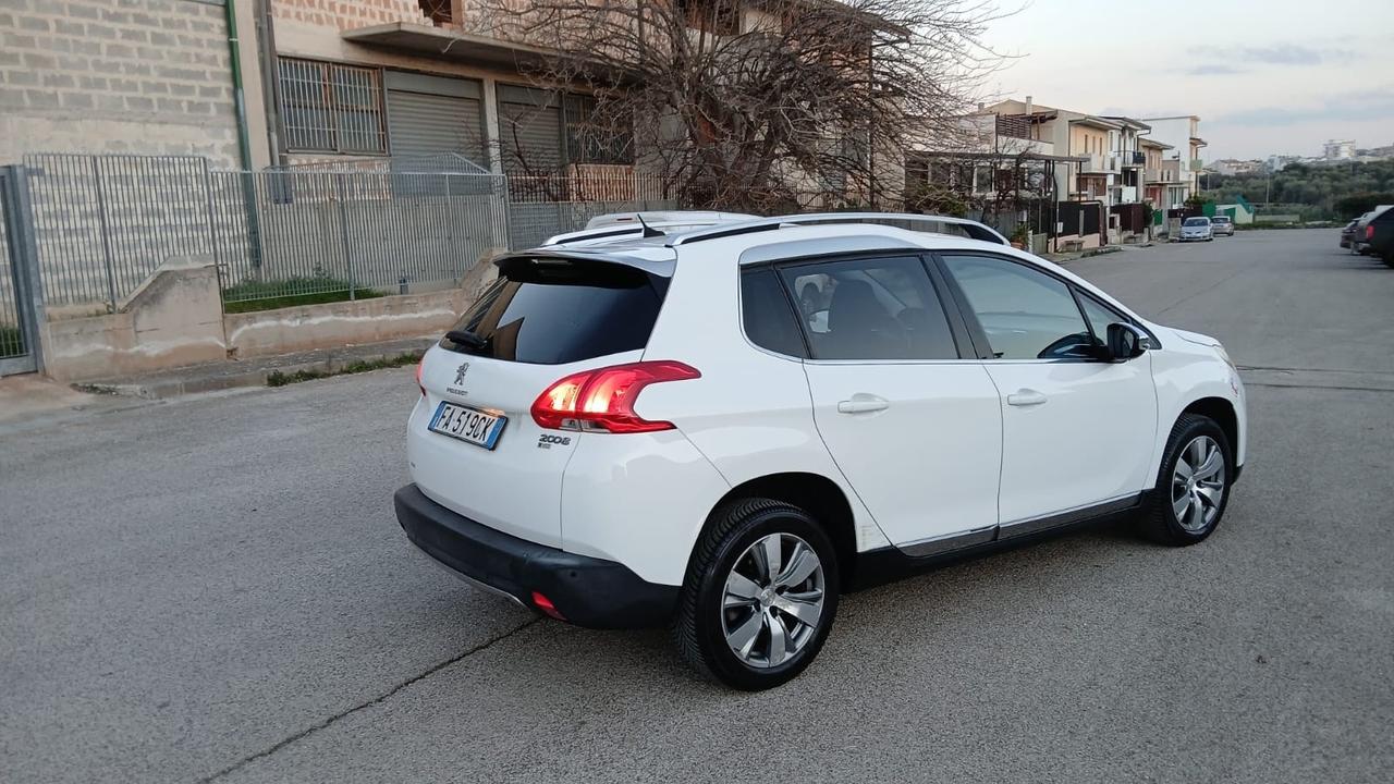 Peugeot 2008 BlueHDi 120 S&S Allure