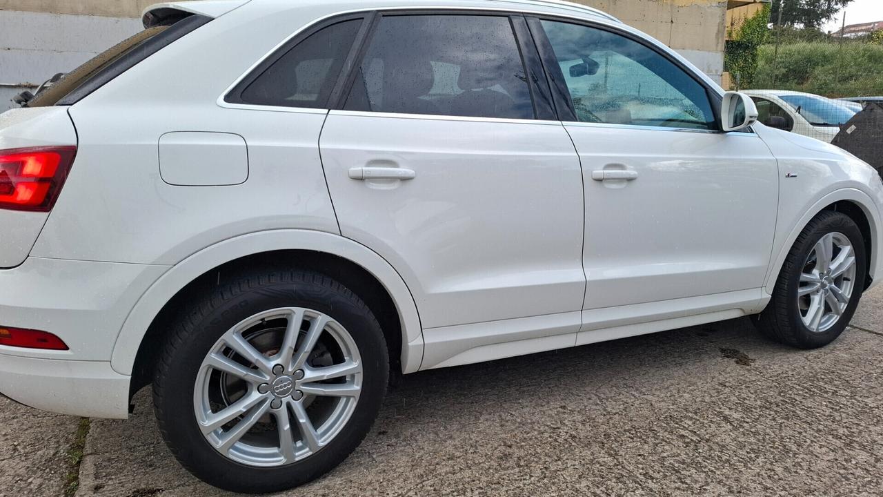 Q3 2.0 TDI 150 CV Sline