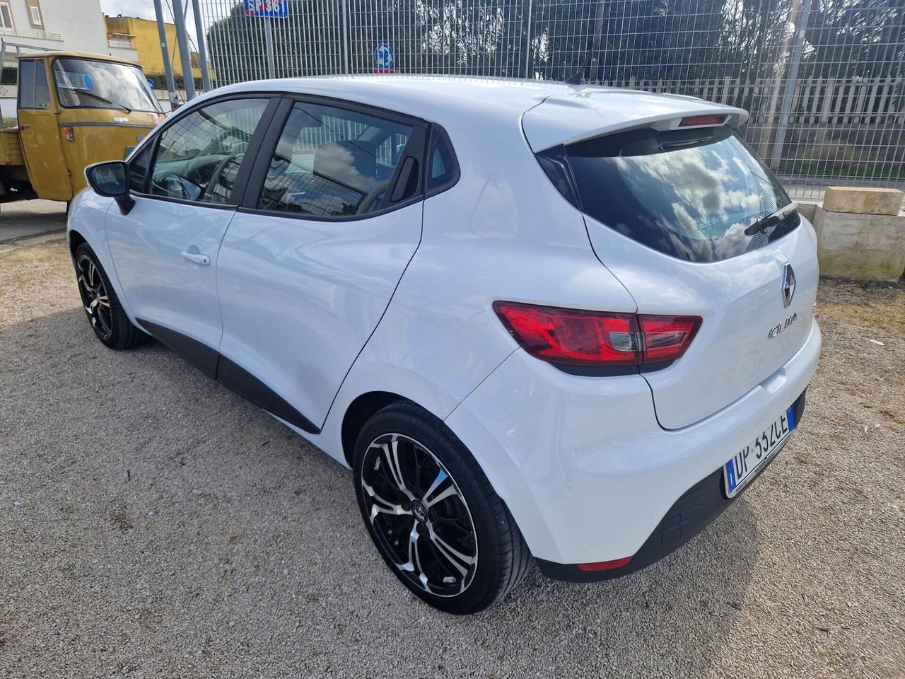 Renault Clio 1.5 dCi 75CV - 2013