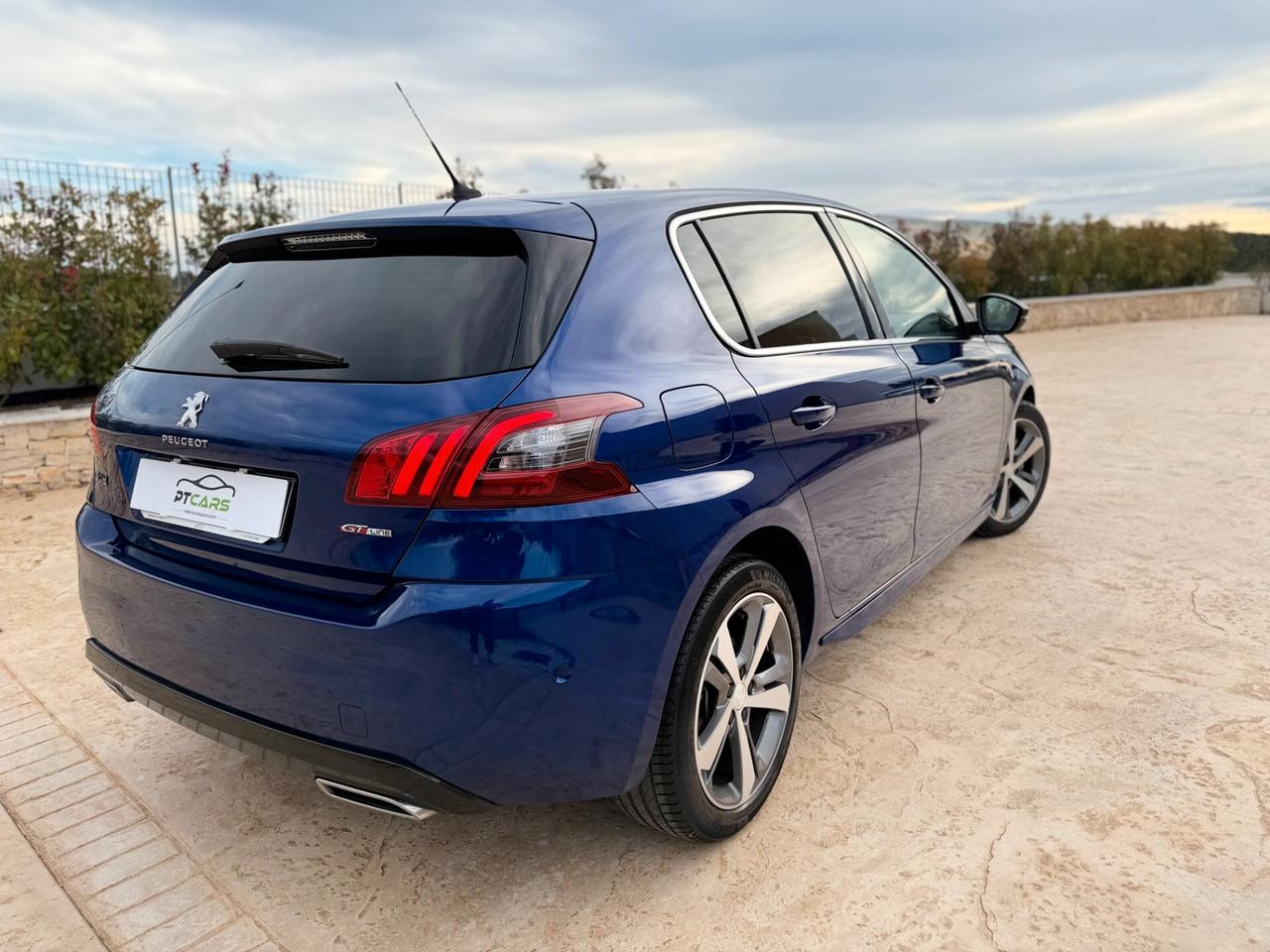 Peugeot 308 1.5 BlueHDi 130cv GT Line Led*Carplay*Full
