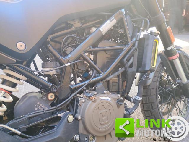 HUSQVARNA Svartpilen 401 ABS NEO PATENTATI