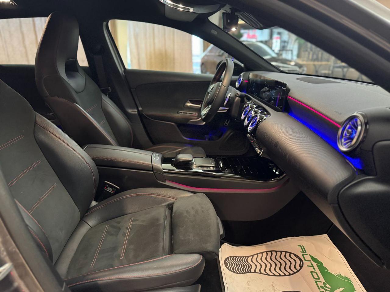 MERCEDES-BENZ A 250 Automatic Premium UniPro Mbux Ambient Light