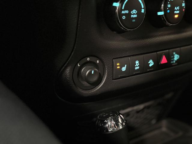 JEEP Wrangler Unlimited 2.8 CRD DPF Sahara Auto