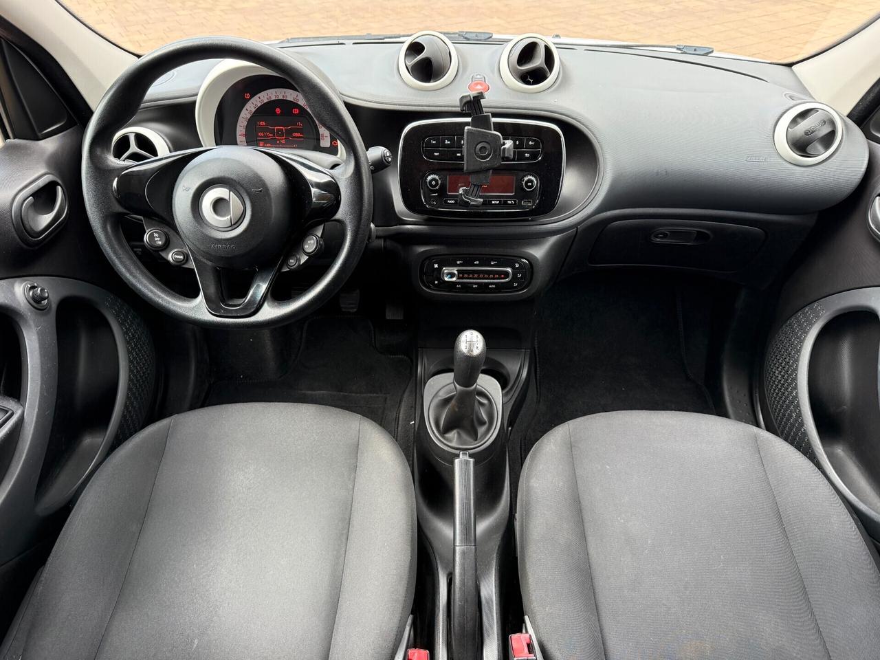 Smart ForFour 70 1.0 twinamic Youngster