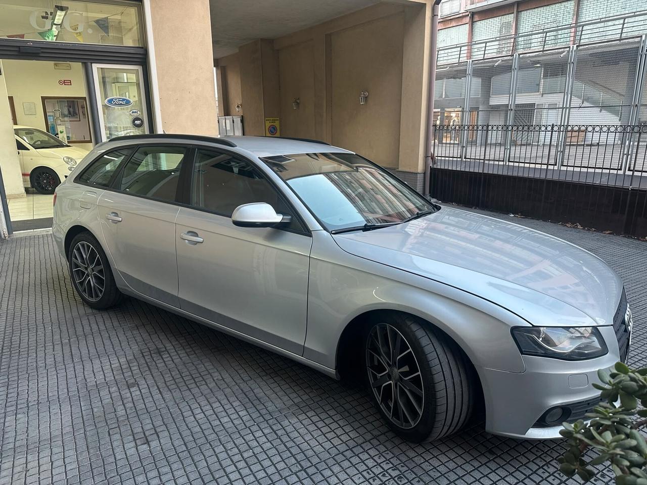 Audi A4 Avant 2.7 V6 TDI 190CV